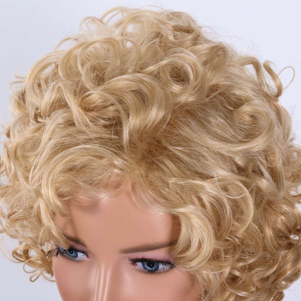 Gradient Fluffy Bob Wig – Synthetic Hair with Realistic Shine