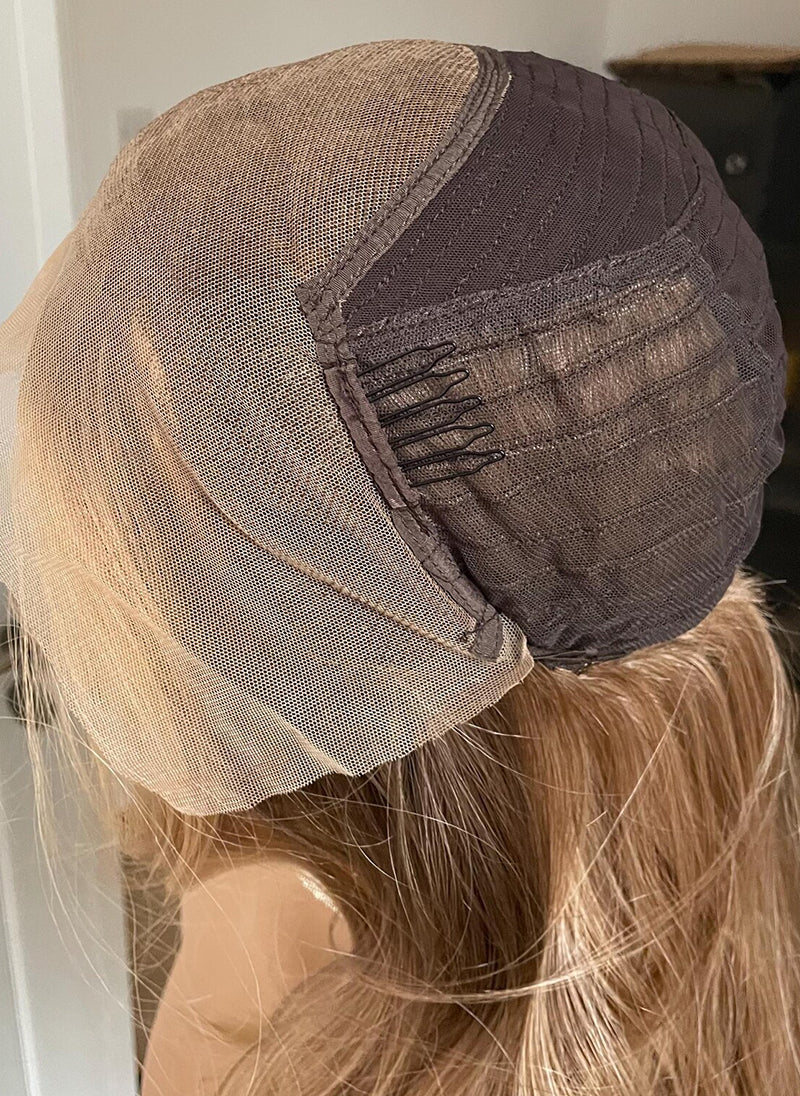 Honey Caramel Blonde Synthetic Lace Wig: Heat Resistant Wavy Hair, 24 Inch